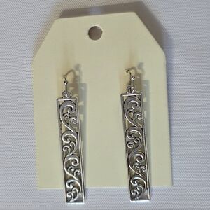 Elegant Silver Filigree Earrings  🎁BOGO🎁 On Earings with Gift Symbol🎁